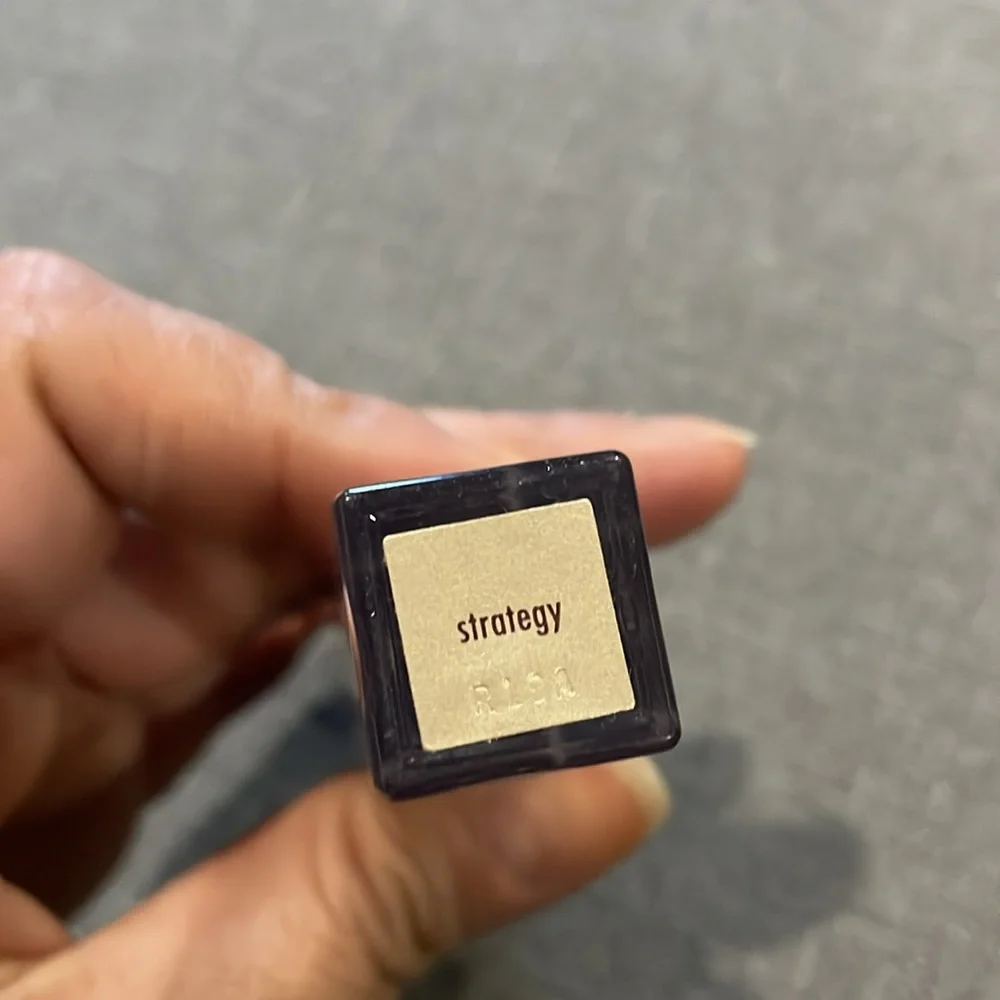 Stila Beauty Boss Lip Gloss in Color Strategy
